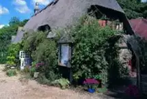 Photo showing Thatched Cottage